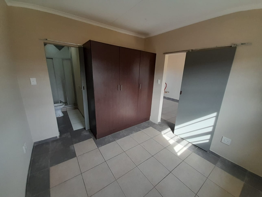 To Let 3 Bedroom Property for Rent in Kellys View Free State